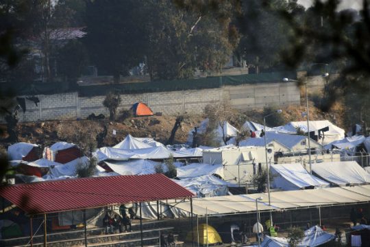 Επιτάχυνση μεταφοράς προσφύγων στην ενδοχώρα ζητά ο ΟΗΕ