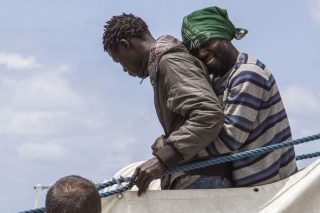 Η ξενοφοβική εμμονή του Σαλβίνι… αποδίδει καρπούς