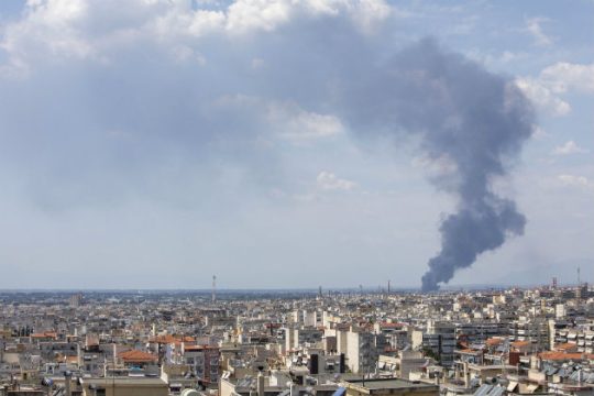Υπό έλεγχο η φωτιά στη Σίνδο