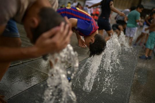 «Καμίνι» η Ευρώπη με θερμοκρασίες-ρεκόρ