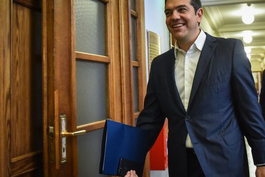 Ανασχηματισμός ισορροπιών και «ανοιγμάτων»