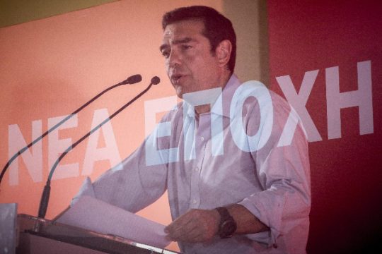 Ομοβροντία της αντιπολίτευσης για τον ανασχηματισμό