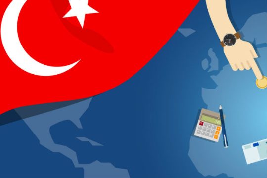 «Τρομάζει» την ΕΚΤ η κατάρρευση της τουρκικής λίρας