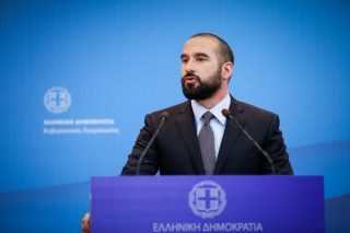 Ναι σε μέτρα και κριτική, αλλά όχι στον βούρκο