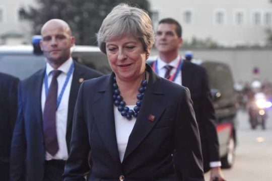 Brexit: η «ώρα της αλήθειας» αναβάλλεται για τον Οκτώβριο και τον Νοέμβριο