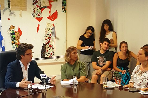 Ανάπτυξη της επιχειρηματικότητας και αξιοπρεπή εργασία για τους νέους