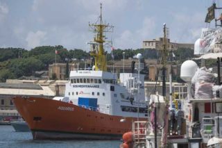 Τέσσερις χώρες μοίρασαν τους 58 πρόσφυγες του Αquarius