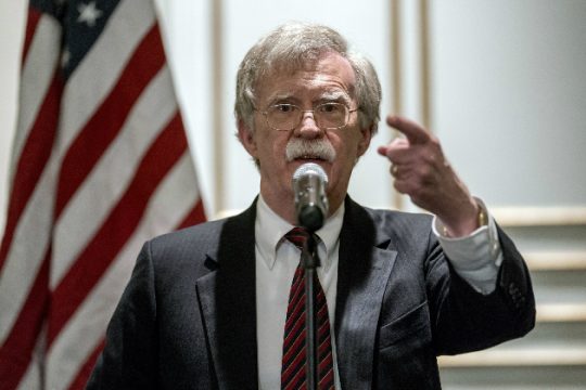 Διώχνουν την PLO από την Ουάσινγκτον, απειλούν το Διεθνές Ποινικό Δικαστήριο