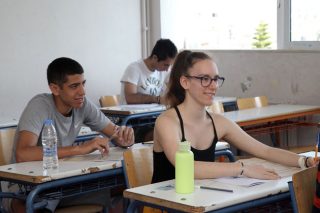 Τι γυρεύει ένας βέρος Αραχoβίτης στο Δίστομο;