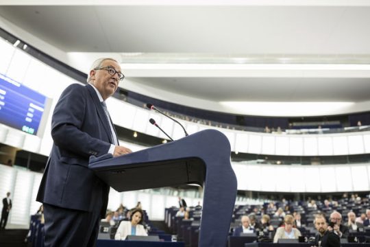 Γιούνκερ: Ηράκλειες οι προσπάθειες των Ελλήνων