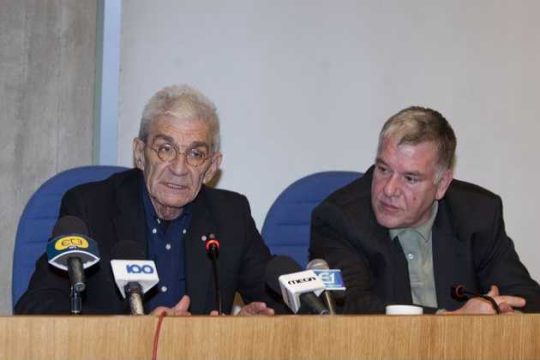 «Πρωτοβουλία»… μνηστήρων