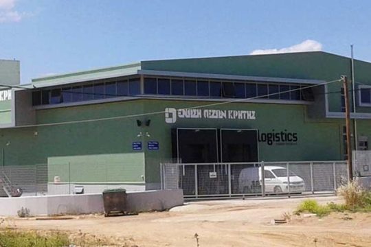 Σώζεται η Ενωση Πεζών, ανησυχούν οι εργαζόμενοι