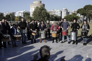 Μουσικοί του δρόμου και της αίθουσας…