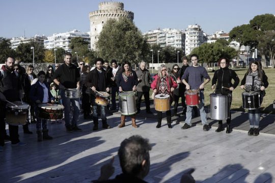 Μουσικοί του δρόμου και της αίθουσας…