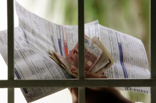 Επιδότηση για ανεξόφλητους λογαριασμούς ρεύματος