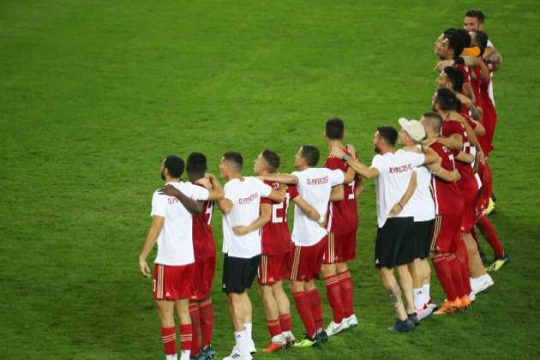 Παίζονται δύο θέσεις για την αυριανή πρεμιέρα