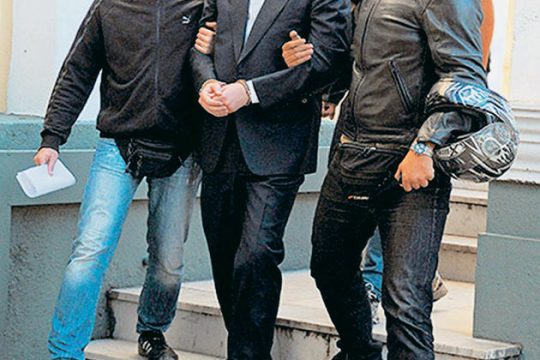 «Ακουμπά» Μητσοτάκη το σκάνδαλο Φλώρου;