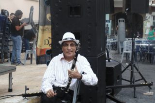 Ο Ελβις του κλαρίνου στην Πλατεία Θεάτρου