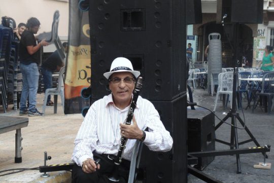 Ο Ελβις του κλαρίνου στην Πλατεία Θεάτρου