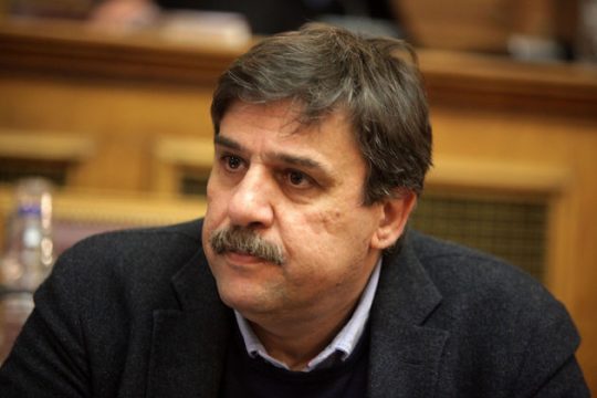 «Η Ν.Δ. “παίζει” με τα πιο συντηρητικά αντανακλαστικά της κοινωνίας»