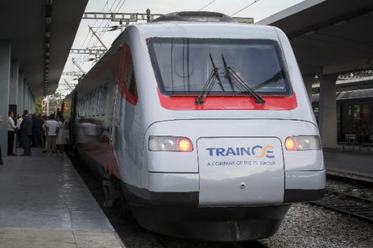 Δοκιμαστική διαδρομή με το υπερσύγχρονο «ασημένιο βέλος»