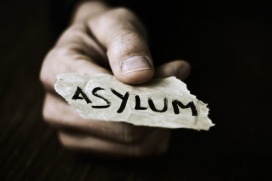 100.000 Ευρωπαίοι πολίτες ζήτησαν άσυλο στην Ε.Ε. το 2017