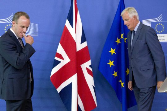 «Παράθυρο» για καθυστερήσεις στο Brexit