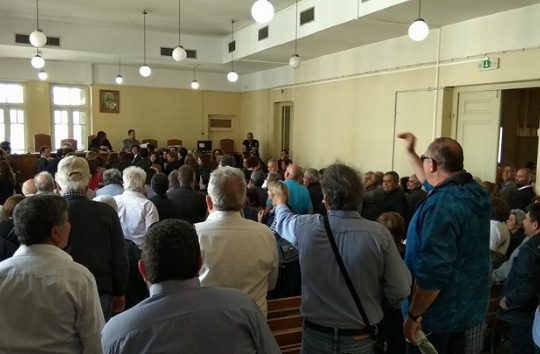 Καστέλλι: «Θα εμποδίσουμε με κάθε τρόπο το νέο αεροδρόμιο»