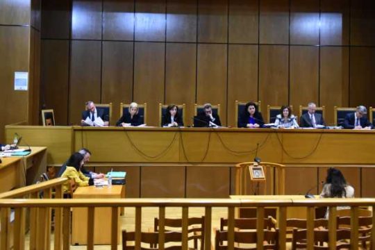 Σκόπιμες ανακρίβειες για τη δίκη της Χρυσής Αυγής