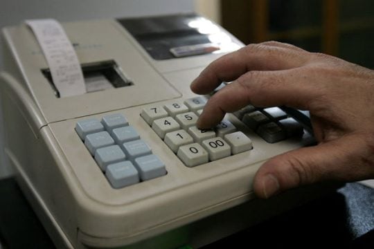 Στο «δόκανο» της ΑΑΔΕ επιχείρηση που δήθεν είχε κλείσει απ’ το 2011