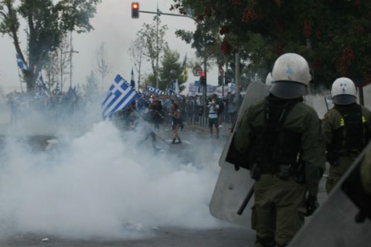 Καταγγελία φωτορεπόρτερ για απειλές με όπλο από ακροδεξιό