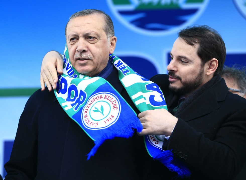 Στα χέρια του Ερντογάν και του γαμπρού του το Επενδυτικό Ταμείο