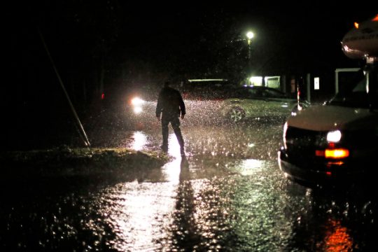 «Μνημειώδεις ποσότητες βροχής» από τον Φλόρενς