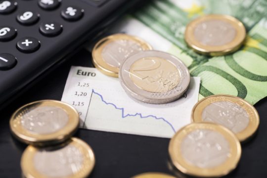 ΟΟΣΑ: Ρεκόρ αυξήσεων φόρων στην Ελλάδα τη διετία 2015-2016
