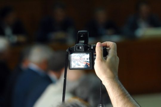 Ξορκίζοντας τον θάνατο και το κακό