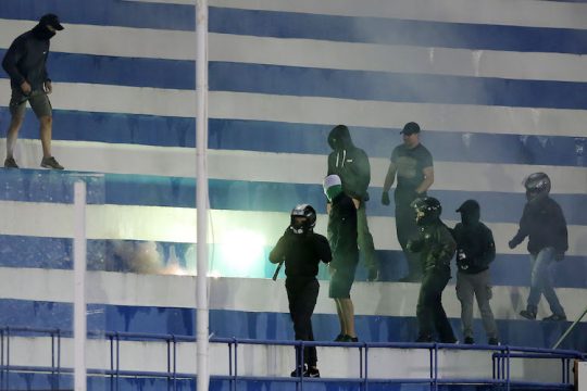 Επεισόδια στο ματς για τους πυρόπληκτους στο Περιστέρι