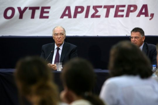 «Καμπανάκι» και σενάρια για τη Συμφωνία των Πρεσπών