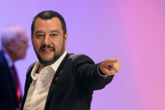 Οργή για το «Αφρικανοί μετανάστες σκλάβοι» του Σαλβίνι