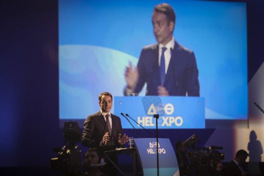 «Μπορούμε» Μητσοτάκη, με υποσχέσεις και παροχολογία