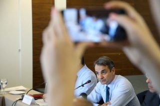 «Ψέματα και παροχολογία»