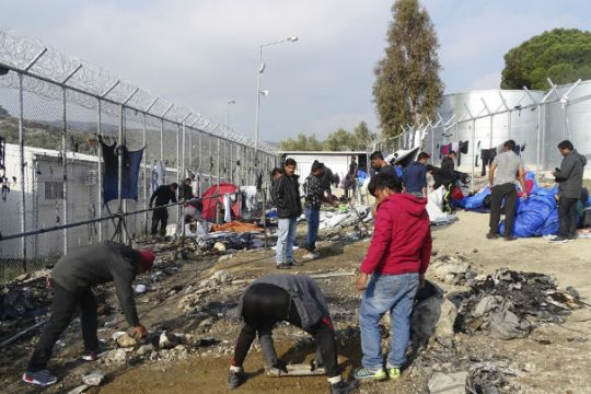 Τελεσίγραφο και κινητοποιήσεις για τη Μόρια