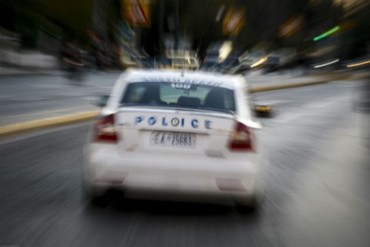 Νεκρή 42χρονη γυναίκα στη Βούλα