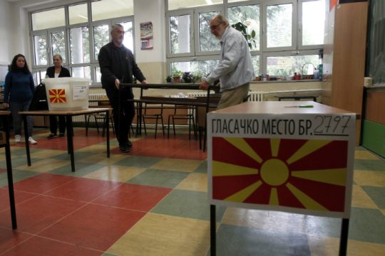 Κάλπες σε φυλακές και διπλωματικές αρχές της ΠΓΔΜ