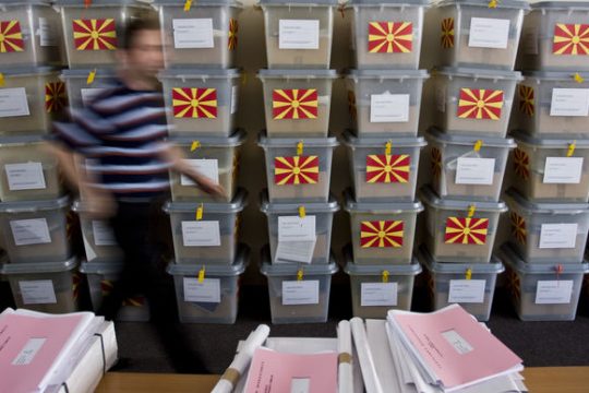 Σε Σκόπια και Αθήνα υπάρχουν δυνάμεις που δεν θέλουν λύση