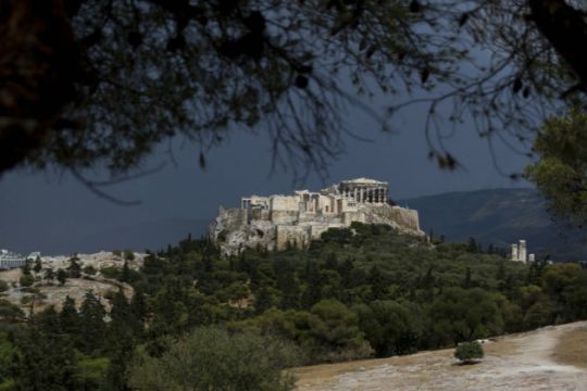 Ο Περικλής, ο Εφιάλτης και η δημοκρατία