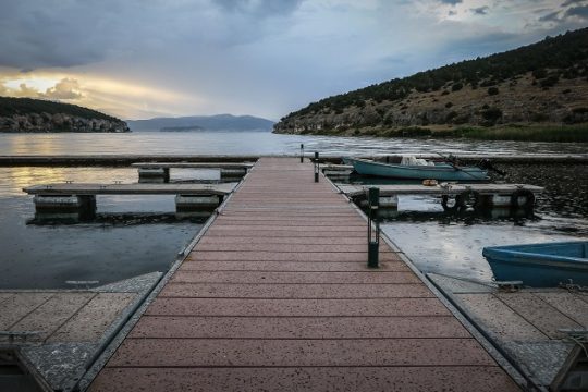 Δύο ερωτήσεις για τις «Πρέσπες»