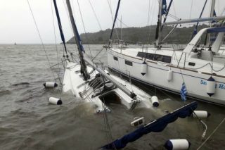Ο κυκλώνας βύθισε 16 σκάφη σε Μεσσηνία και Επίδαυρο
