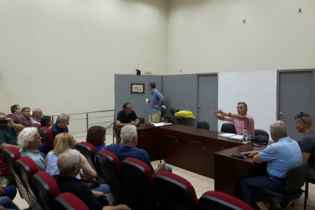Σούδα: Επιτέθηκε στον πρόεδρο της κοινότητας την ώρα του συμβουλίου