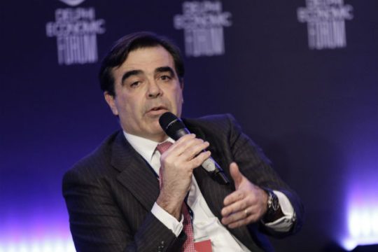 Με παραινέσεις προς τις «πηγές» ο Μαργαρίτης Σχοινάς