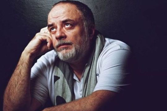 «Οχι άλλος βομβαρδισμός παραστάσεων»
